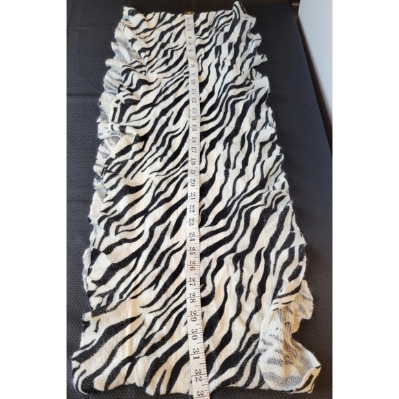 Animal Print | Cowl Infinity Scarf - Picture 3 of 3